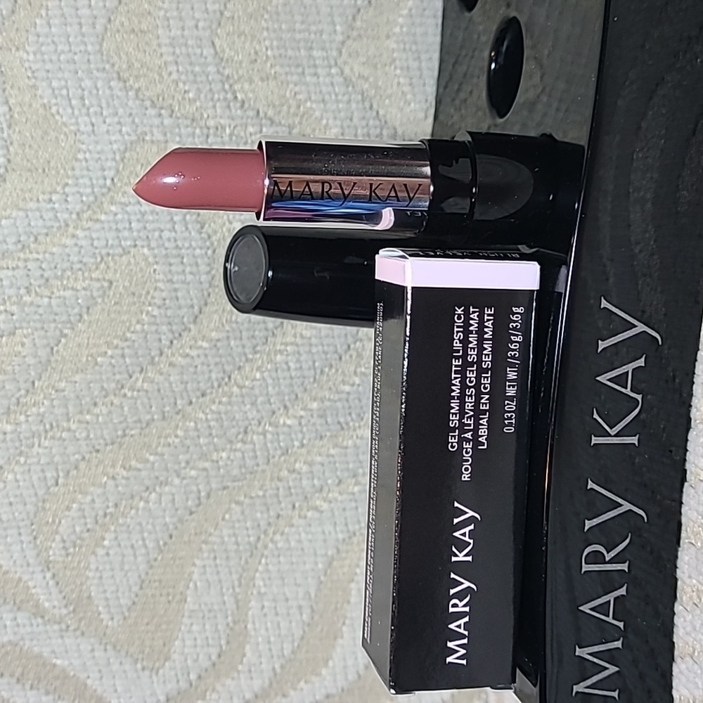 Mary Kay Blush Velvet Gel Semi-matte Lipstick
